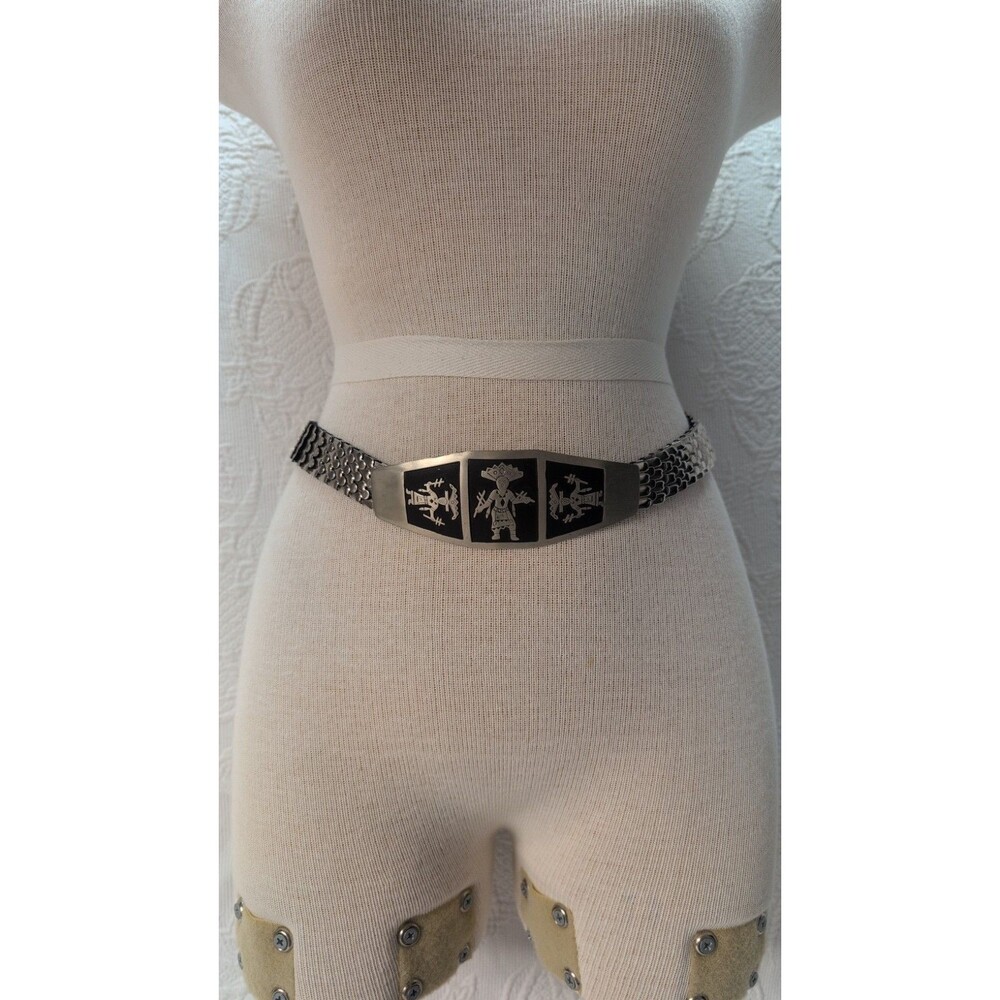 Vintage 1960s Silver Tone Belt With Stretch Scales 26” Hopi Style Design